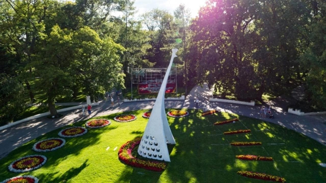 Bialy Dworek - Solankowa 60 *